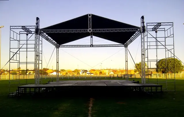 Ang sound speaker truss ay nagpapakita ng panlabas na stage platform Aluminum Lighting Truss triangular roof truss system para sa mga kaganapan