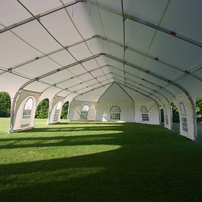 Ang Football Tent: Isang Bagong Arena para sa Ang Magagandang Laro