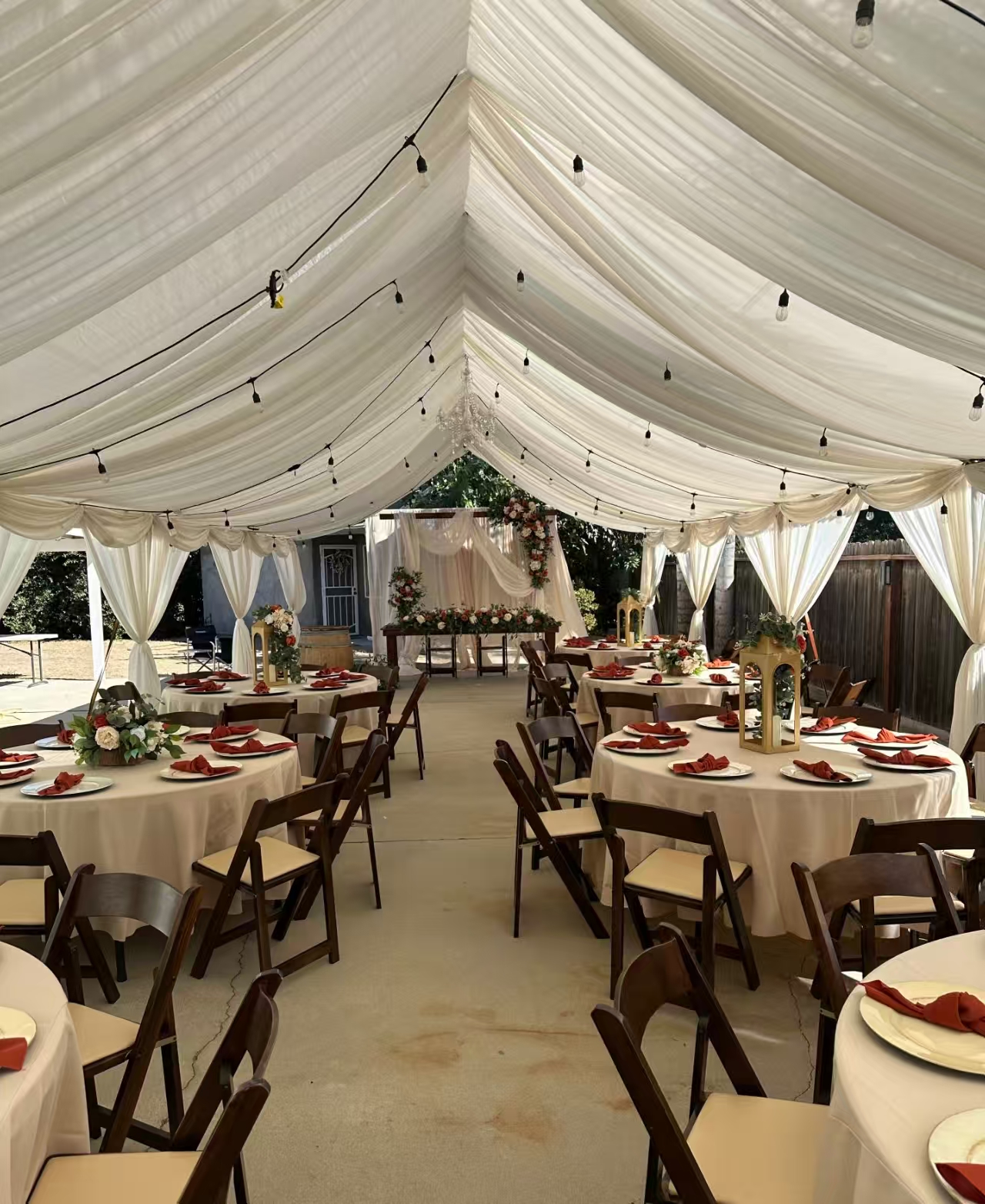Aluminum Frame Heavy Duty PVC Marquee Tent Para sa Warehouse Wedding Outdoor Event